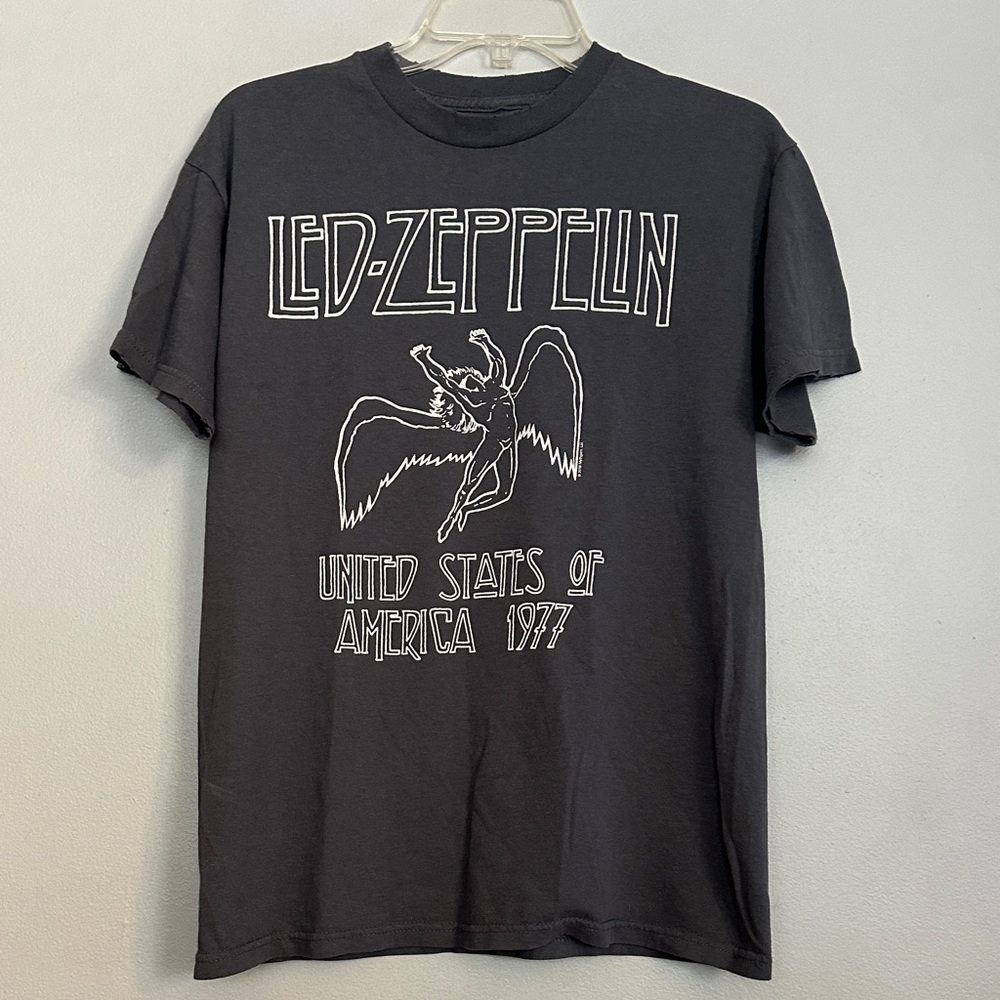 Led Zeppelin men Charcoal Graphic United States of America 1977 band tour Tshirt